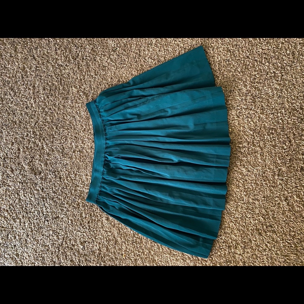 Teal pleated skirt